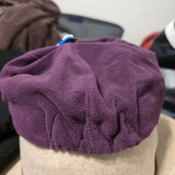 NWT Columbia Maroon Fleece Hat - Picture 4 of 4